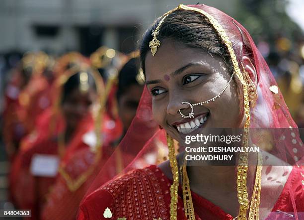 North Indian Bride Photos and Premium High Res Pictures - Getty Images