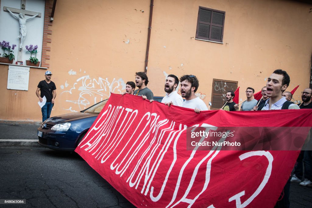 Demonstration against the degradation of the neighborhood