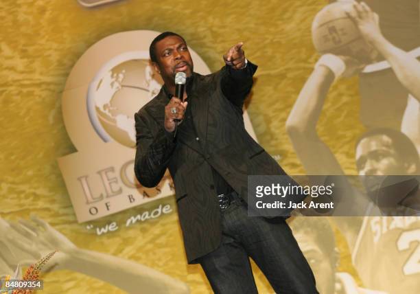 Chris Tucker takes the stage during the NBA Legends Brunch during NBA All Star Weekend on February 15, 2009 in Phoenix, Arizona. NOTE TO USER: User...