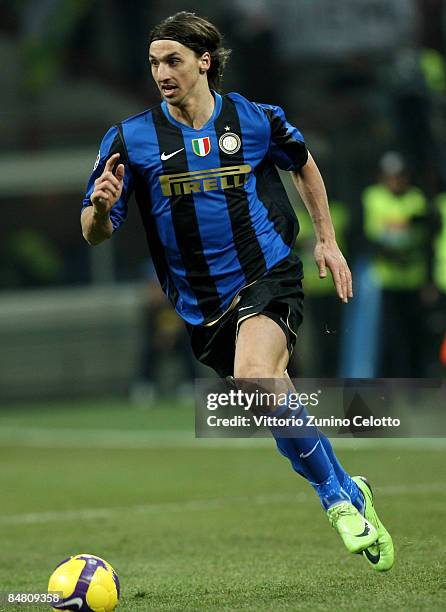 Forward Zlatan Ibrahimovic of FC Inter in action during FC Inter Milan v AC Milan - Serie A match on February 15, 2009 in Milan, Italy.