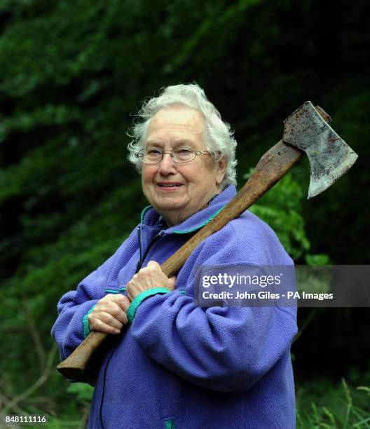 Timber Ridge Woman Timber Corps Photos and Premium High Res Pictures - Getty Images