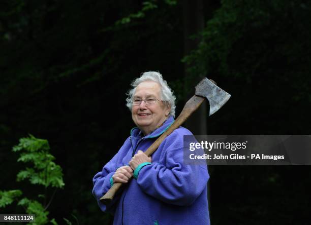 Timber Ridge Woman Timber Corps Photos and Premium High Res Pictures - Getty Images