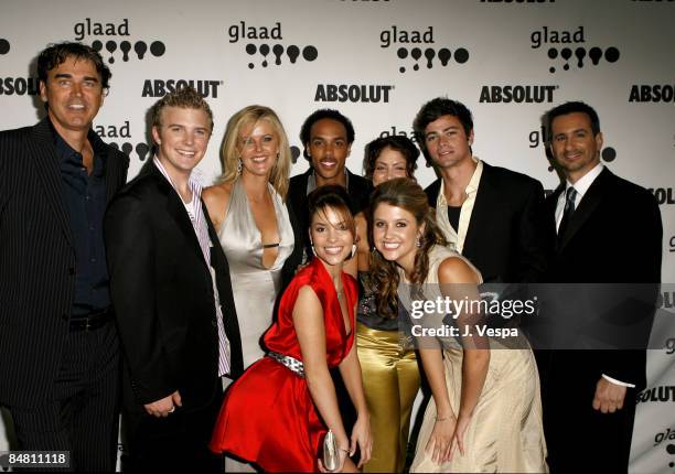 The Cast of "South of Nowhere" with Neil Giuliano, President of GLAAD