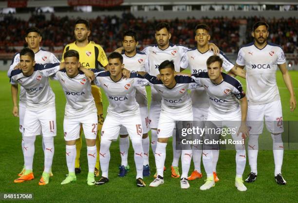 Players of Independiente pose for a photo prior to the match between Independiente and Lanus as part of the Superliga 2017/18 at Libertadores de...