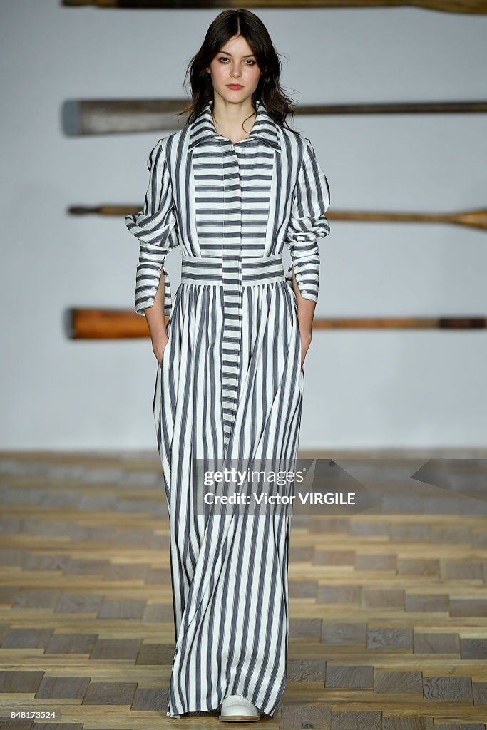 DAKS - Runway - LFW September 2017