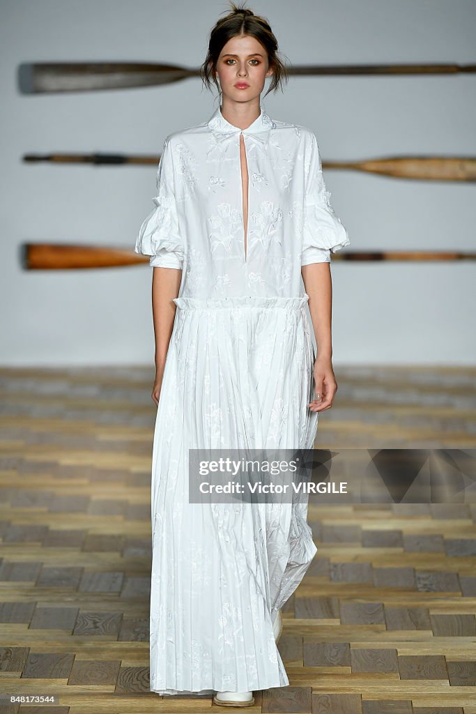 DAKS - Runway - LFW September 2017