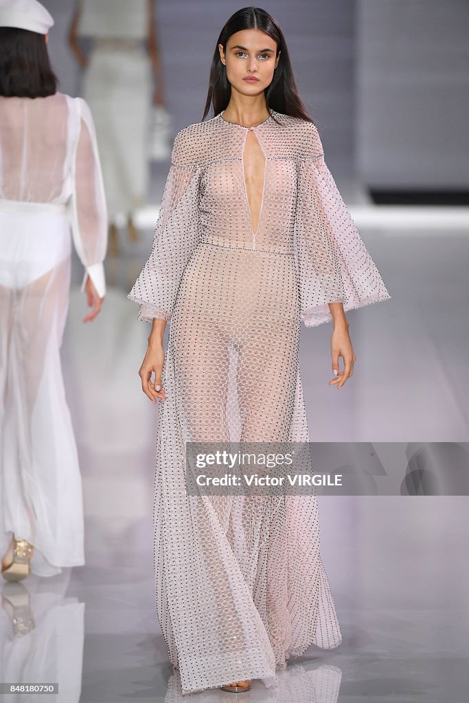 Ralph & Russo - Runway - LFW September 2017