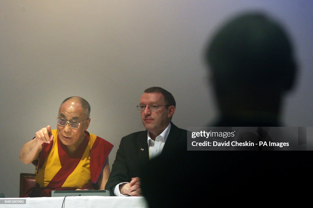 Dalai Lama visits UK