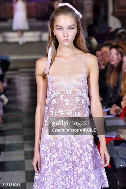 Model walks the runway at the Ryan Lo Ready to Wear Spring/Summer 2018 fashion show during London Fashion Week September 2017 on September 15, 2017...