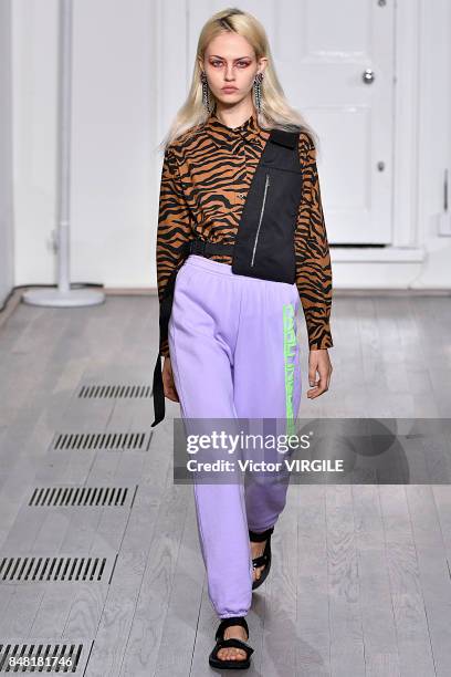 Model walks the runway at the Ashley Williams Ready to Wear Spring/Summer 2018 fashion show during London Fashion Week September 2017 on September...