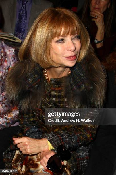 American Vogue editor-in-chief Anna Wintour attends the Donna Karan Collection Fall 2009 fashion show during Mercedes-Benz Fashion Week on February...