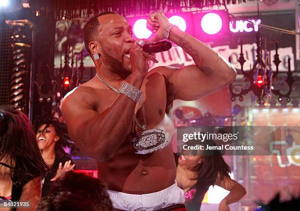 Flo Rida 2000s Flo Rida Mtv New Year Photos and Premium High Res Pictures - Getty Images