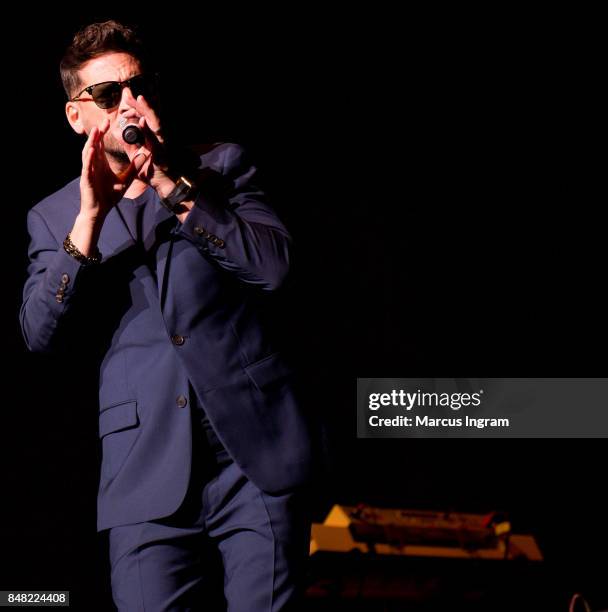 John B Singer Rapper 6,045 Jon B Photos & High Res Pictures - Getty Images