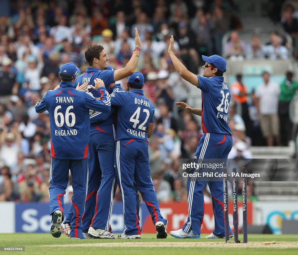 Cricket - Second Natwest One Day International - England v Australia - The Kia Oval