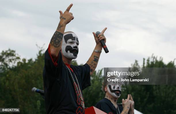 Icp Rappers Shaggy 2 Dope Photos and Premium High Res Pictures - Getty Images