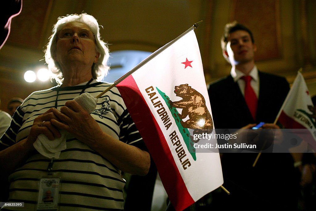 Gov. Schwarzenegger Honors US Airways Pilot Chesley Sullenberger