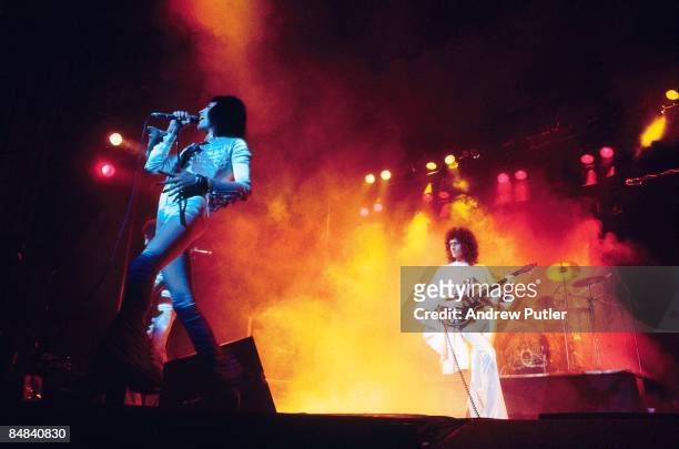 Photo of QUEEN, Freddie Mercury and Brian May performing on stage