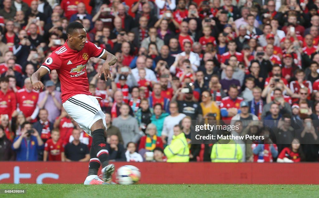Manchester United v Everton - Premier League