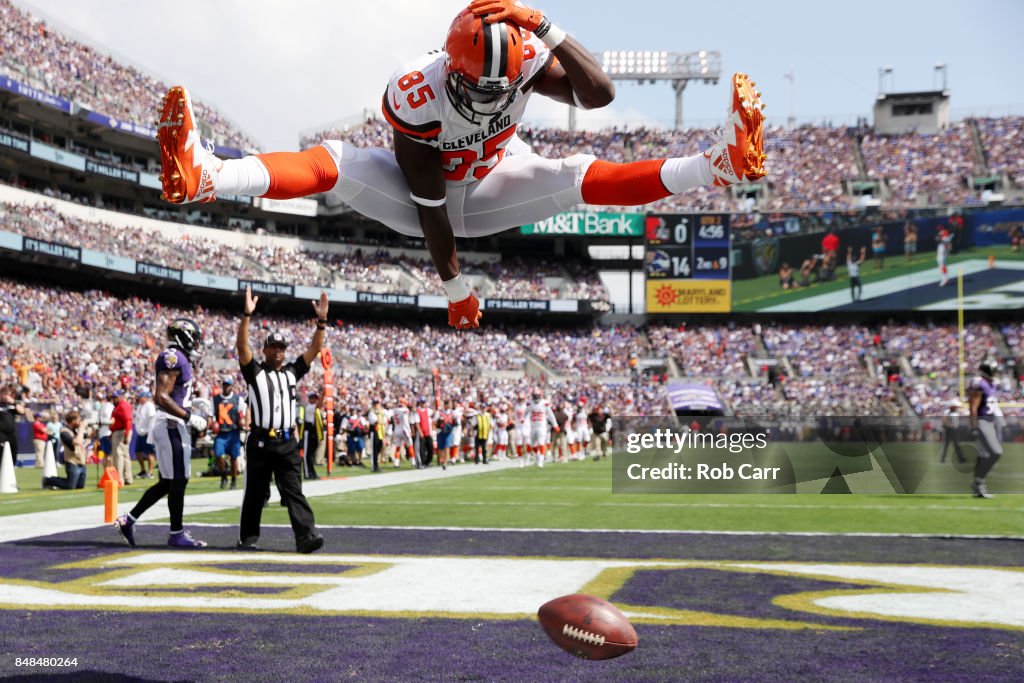 Cleveland Browns v Baltimore Ravens