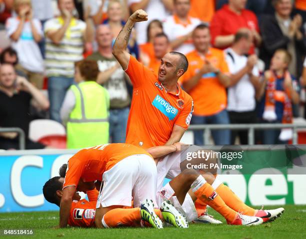 Blackpool's Gary Taylor-Fletcher celebrates his goal against Ipswich Town with team mate Tom Ince during the npower Football League Championship...