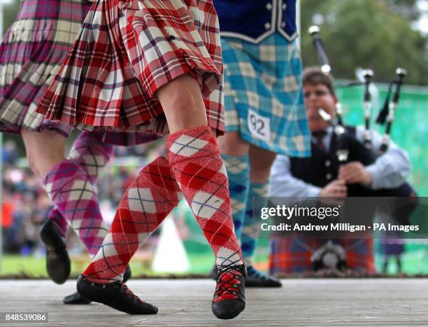 Duff Highlanders 87 The 2012 Braemar Highland Gathering Stock Photos, High-Res Pictures ...