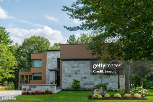 dream home, luxus-haus voller erfolg wird. - terrasse-grundstück stock-fotos und bilder