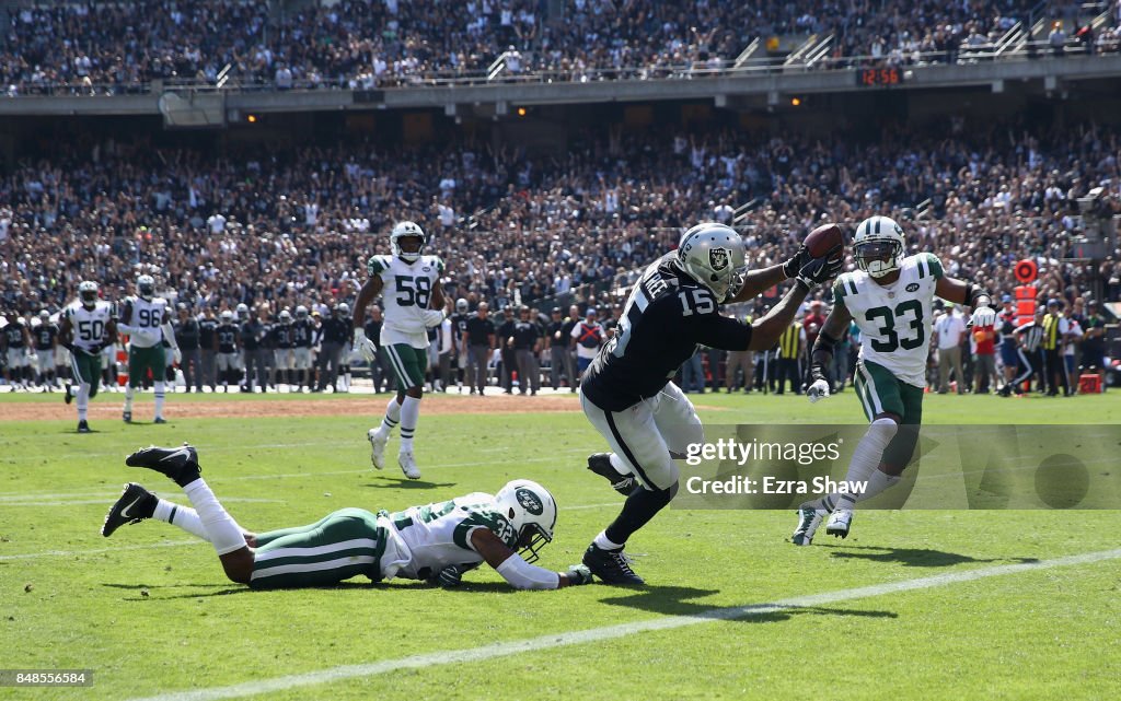 New York Jets v Oakland Raiders