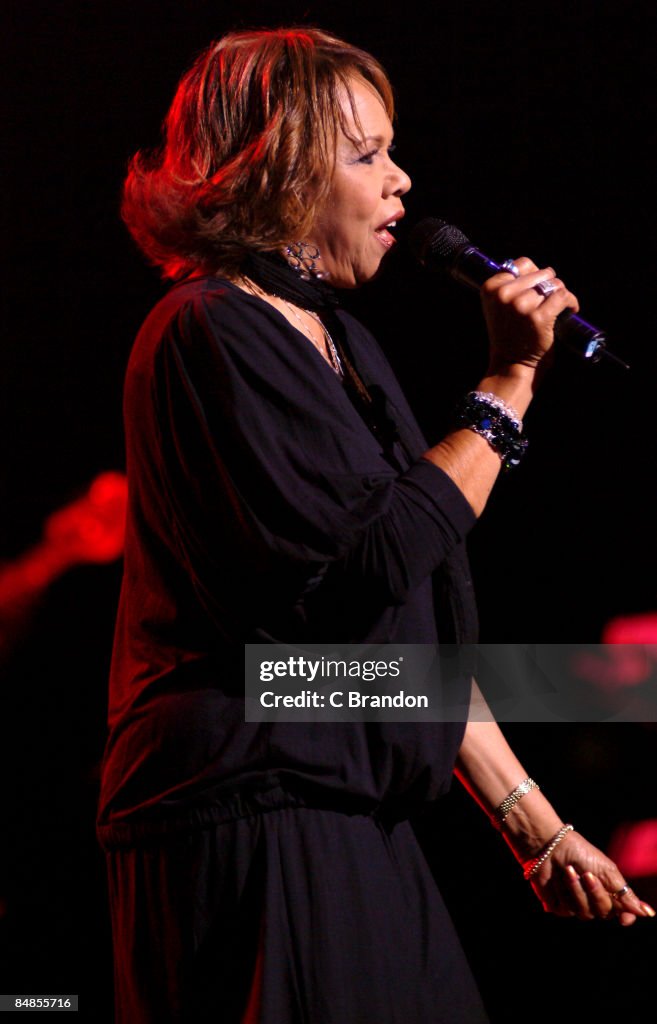 Staton Photo of Candi STATON, performing live onstage News Photo - Getty Images