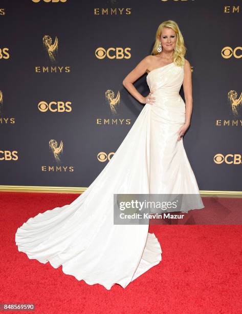 Personality Sandra Lee attends the 69th Annual Primetime Emmy Awards at Microsoft Theater on September 17, 2017 in Los Angeles, California.