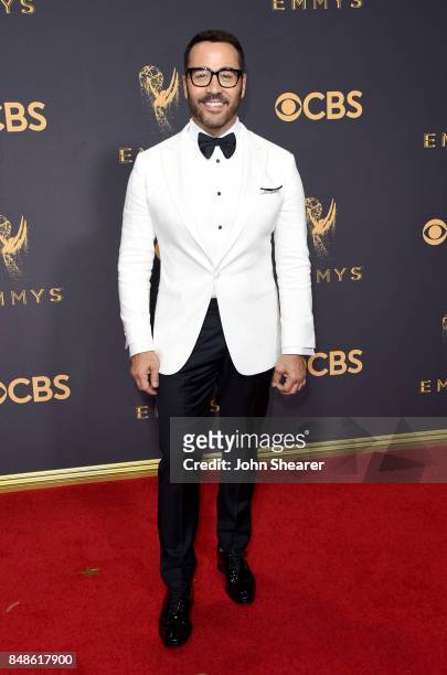 Actor Jeremy Piven attends the 69th Annual Primetime Emmy Awards at Microsoft Theater on September 17, 2017 in Los Angeles, California.