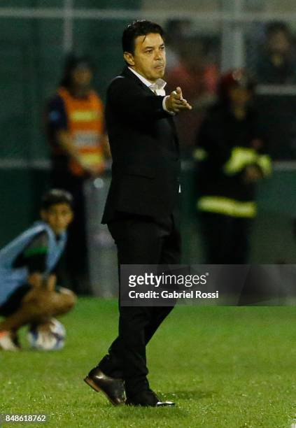 Marcelo Gallardo coach of River Plate gives instructions to his players during a match between San Martin de San Juan and River Plate as part of the...