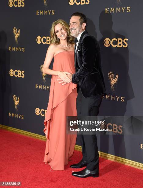 Actors Hilarie Burton and Jeffrey Dean Morgan attend the 69th Annual Primetime Emmy Awards at Microsoft Theater on September 17, 2017 in Los Angeles,...