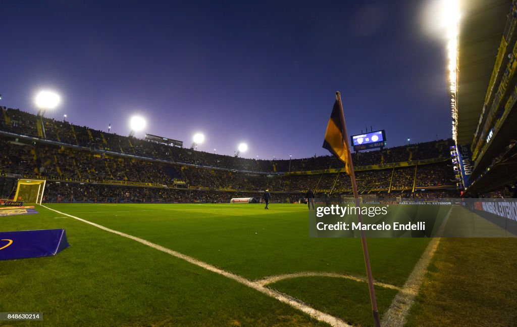 Boca Juniors v Godoy Cruz - Superliga 2017/18