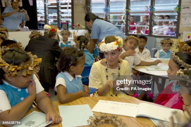 KATE AND WILLIAM VISIT NAUTI PRIMARY SCHOOL TUVALU PIC ARTHUR EDWARDS: