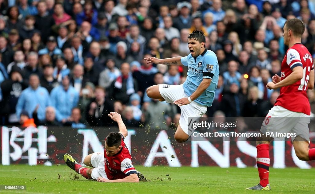 Soccer - Barclays Premier League - Manchester City v Arsenal - Etihad Stadium