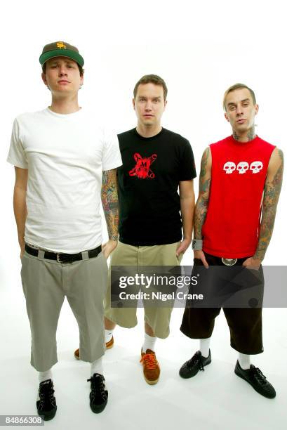 Photo of Travis BARKER and BLINK 182 and Mark HOPPUS and Tom DELONGE; Tom DeLonge, Mark Hoppus, Travis Barker