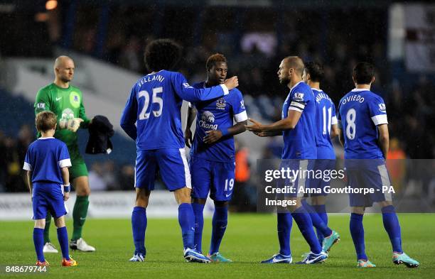 Everton players prior to kick-off