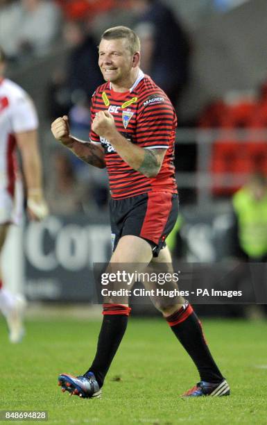 Warrington Wolves's Lee Briers celebrates after the final whistle of the Stobart Super League Semi Final, Langtree Park, St Helens.