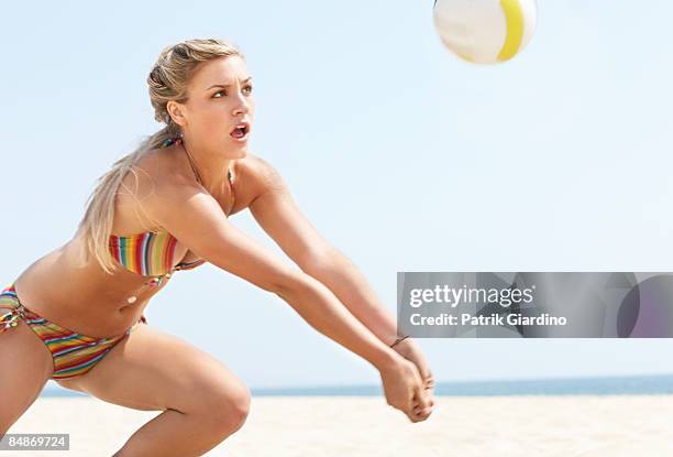 female volleyball player - womens beach volleyball foto e immagini stock