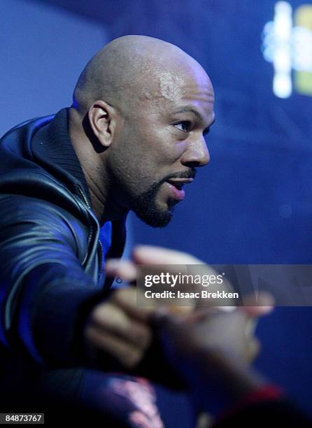 Common Rapper Microsoft 43 Microsoft Magic Show Common Performance Stock Photos, High-Res ...