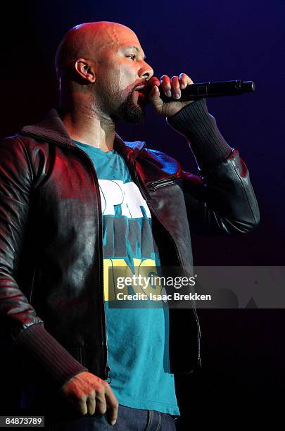 Common Rapper Microsoft 43 Microsoft Magic Show Common Performance Stock Photos, High-Res ...