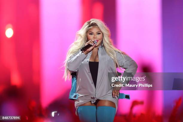 Lil' Kim performs onstage during VH1 Hip Hop Honors: The 90s Game Changers at Paramount Studios on September 17, 2017 in Los Angeles, California.