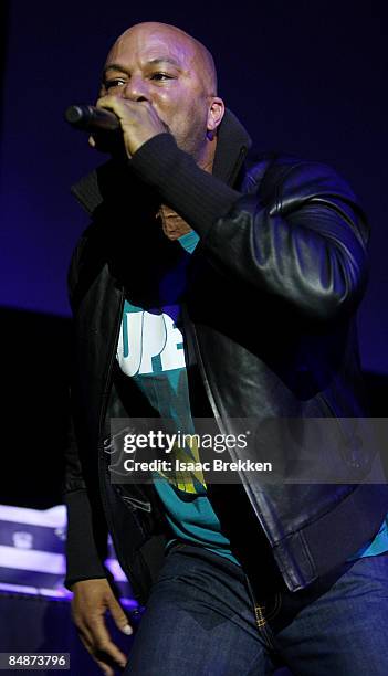 Common Rapper Microsoft 43 Microsoft Magic Show Common Performance Stock Photos, High-Res ...