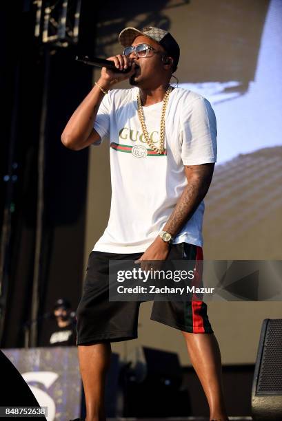 Nas performs onstage during Day 3 at The Meadows Festival & Arts Festival at Citi Field on September 17, 2017 in New York City.