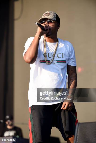 Nas performs onstage during Day 3 at The Meadows Festival & Arts Festival at Citi Field on September 17, 2017 in New York City.