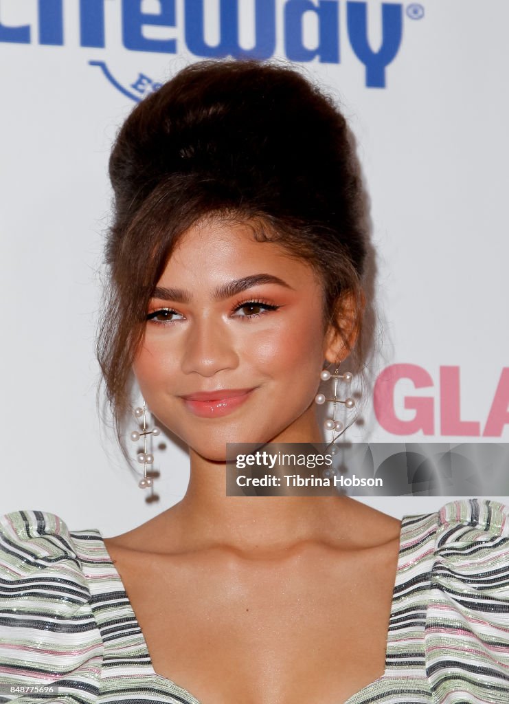 6th Annual Women Making History Awards - Arrivals