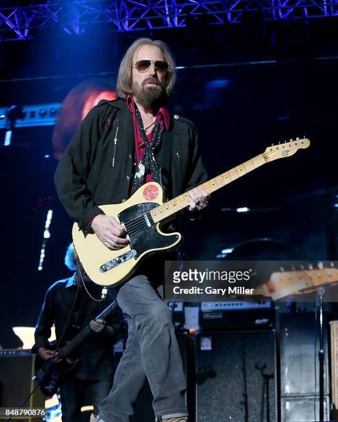 Tom Petty performs in concert on the third day of KAABOO Del Mar on September 17, 2017 in Del Mar, California.