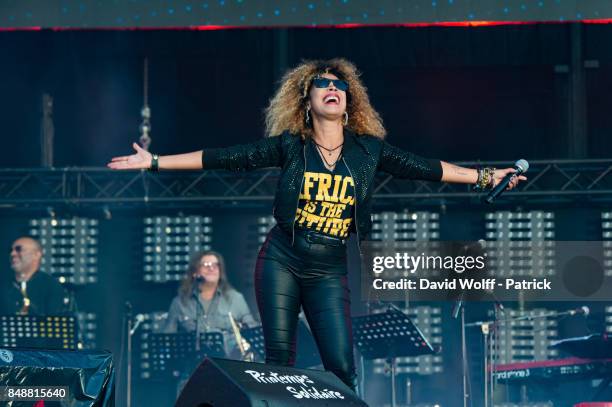 Flavia Coelho performs at Printemps Solidaire at Place de la Concorde on September 17, 2017 in Paris, France.