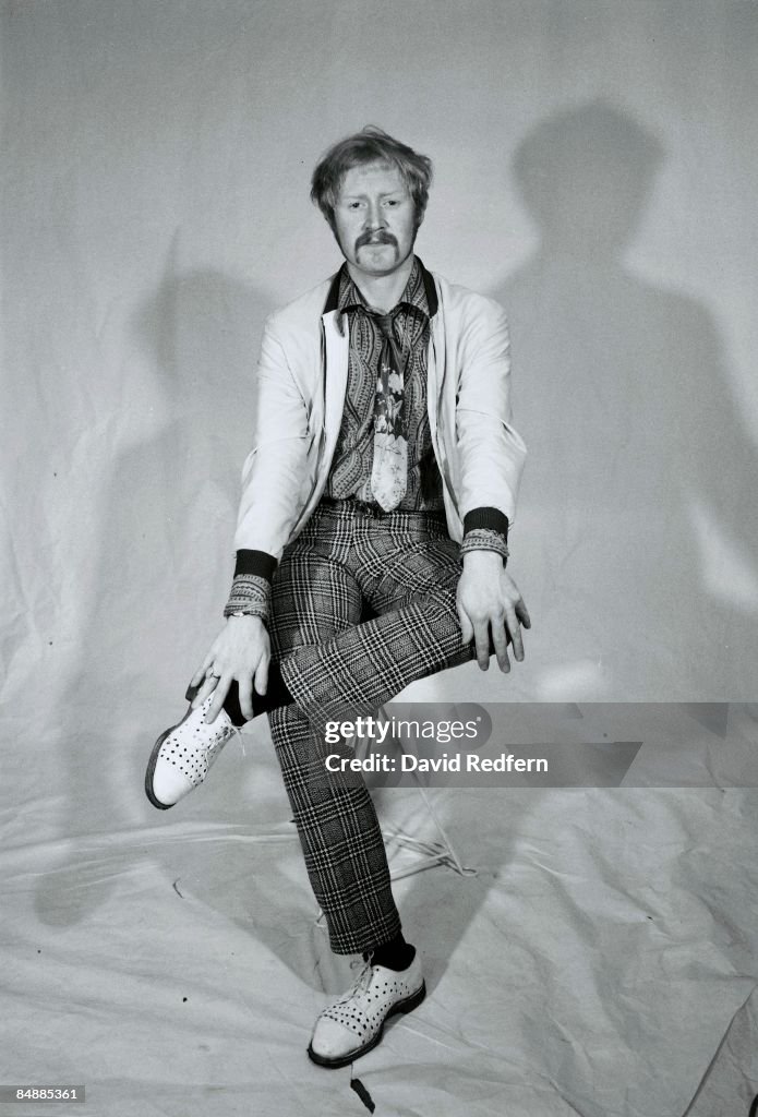 Photo Of Viv STANSHALL And BONZO DOG DOO DAH BAND Viv Stanshall News photo-of-viv-stanshall-and-bonzo-dog-doo-dah-band-viv-stanshall-news