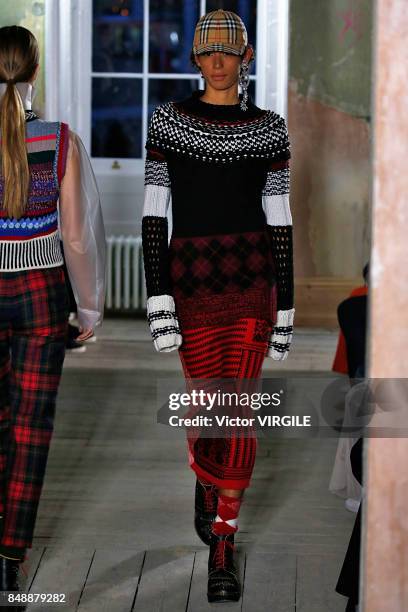 Model walks the runway at the Burberry Ready to Wear Fall/Winter 2017 fashion show during London Fashion Week September 2017 on September 16, 2017 in...